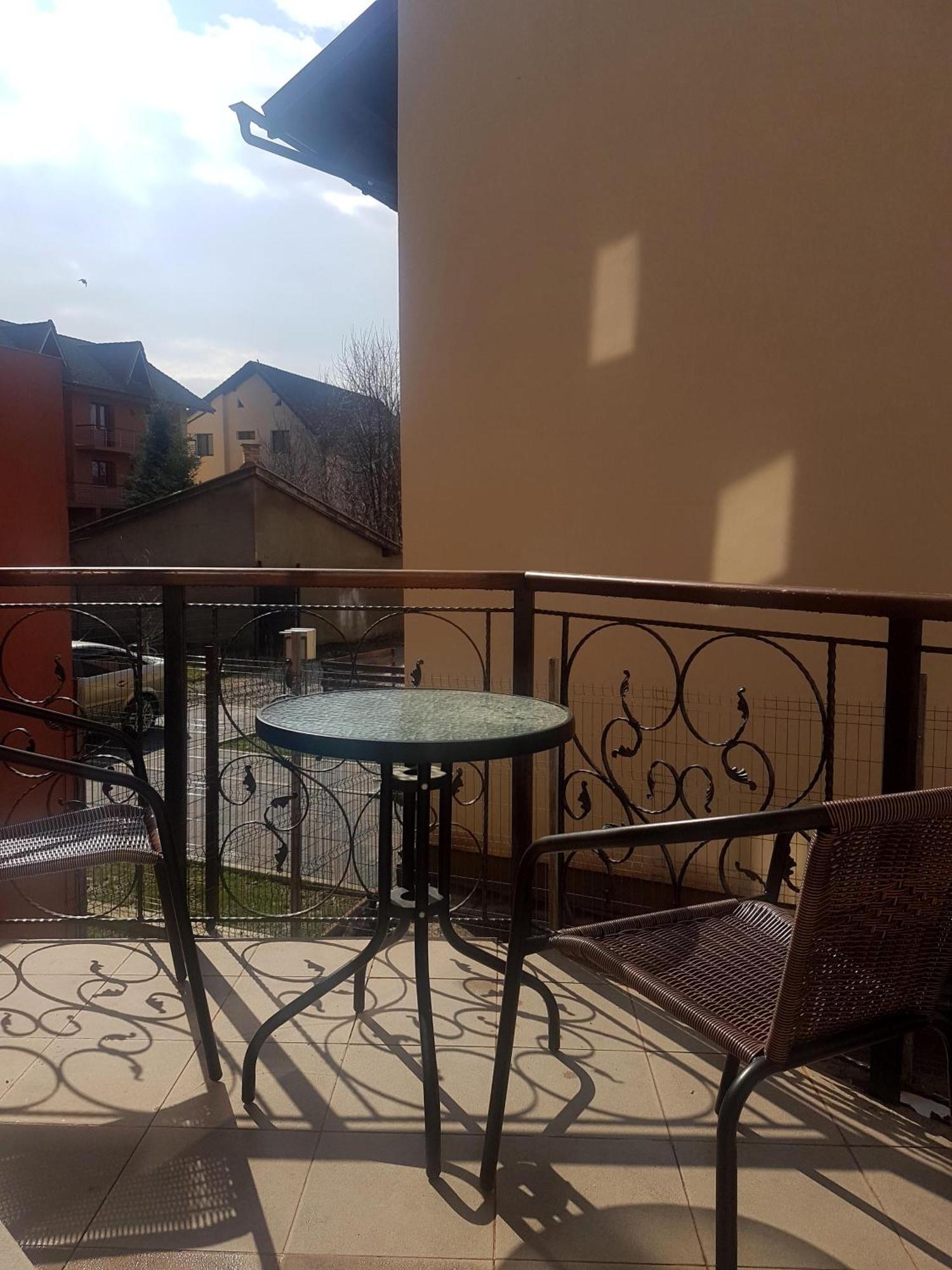 Magic Apartment Braşov Esterno foto